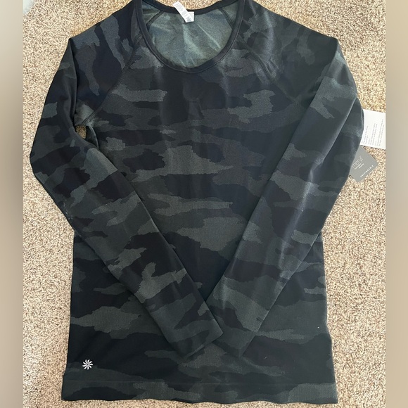 Athleta Speedlight Camo Top - Picture 5 of 7